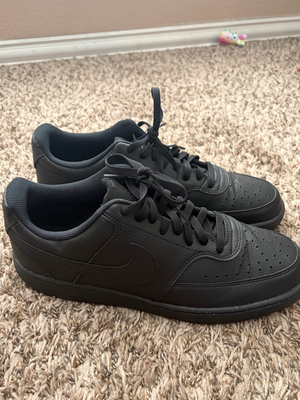 Men's Nike Black SB Court Vision Low-Top Athletic Sneakers Size 11.5